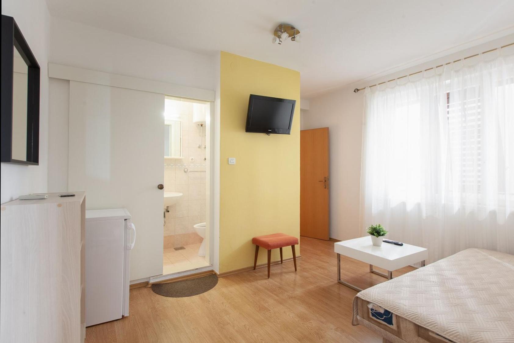 Apartments Agneza Tučepi Buitenkant foto